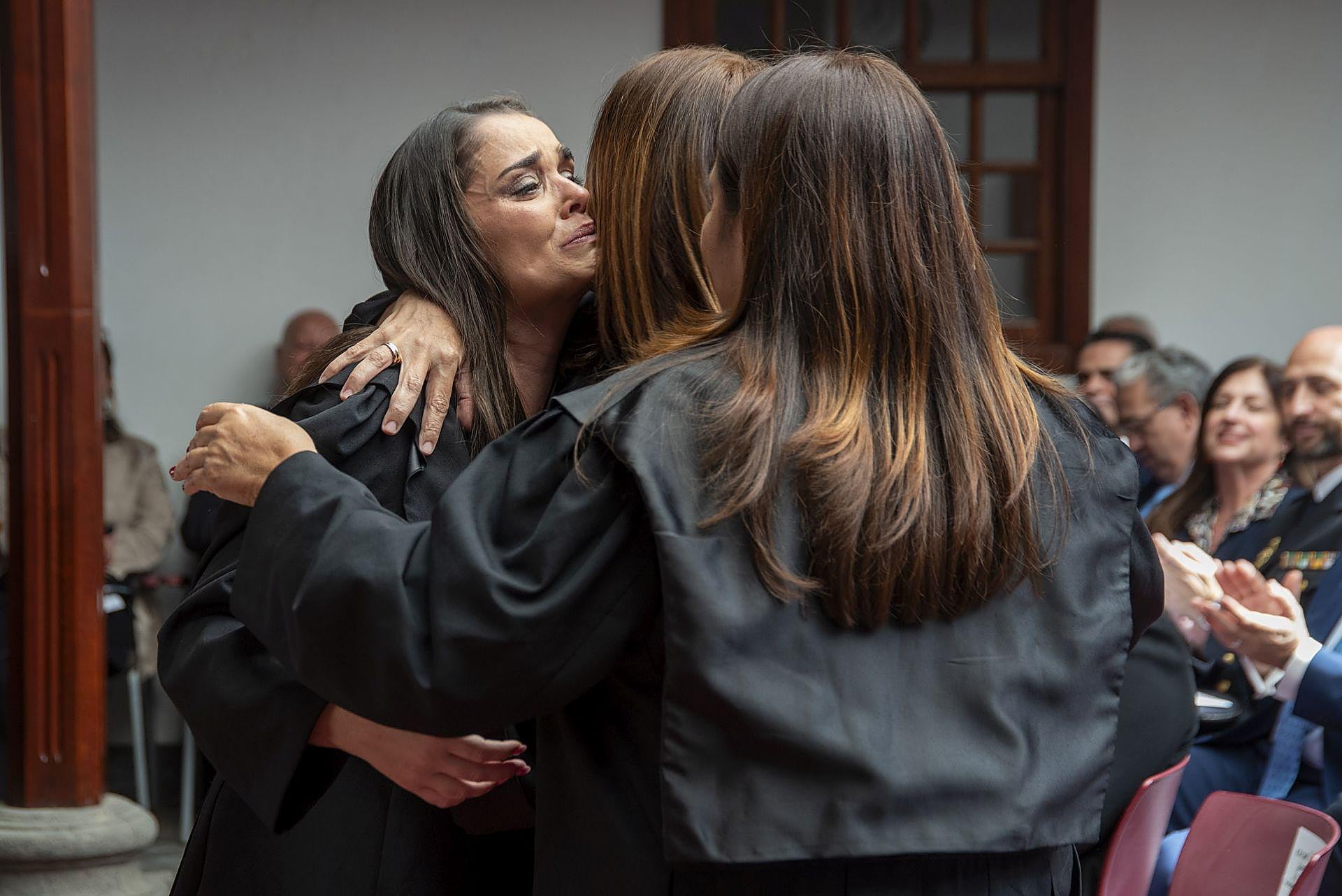 La jura de su profesión de los letrados en el Colegio de Abogados de Las Palmas, en imágenes