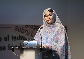 La activista saharaui Aminetu Haidar en la presentación del documental 'Aminetu, 50 años de ocupación', en Lanzarote.