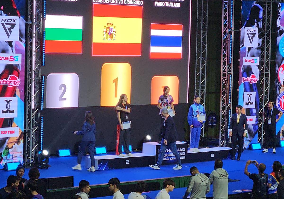 Imagen principal - Leisy, Julio y Pablo en los distintos eventos nacionales e internacionales.