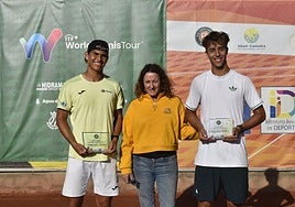 Parisca y Helguera, campeones en la categoría de dobles.
