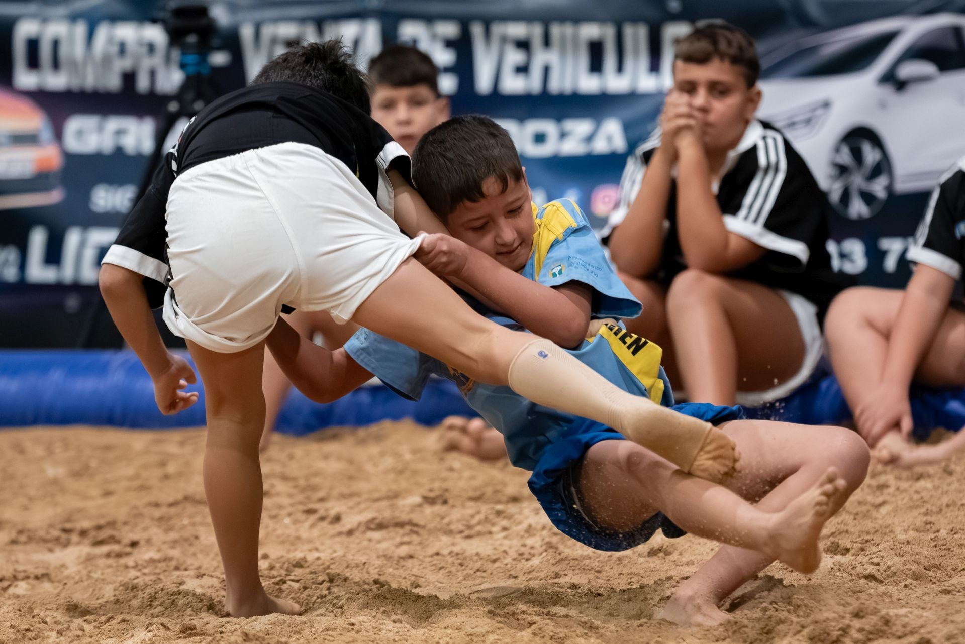 Espectáculo con el torneo Fajín de Lucha Canaria