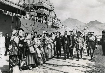 Aniversario de la muerte de Franco en Canarias: «Chacho, ya se murió el viejo»