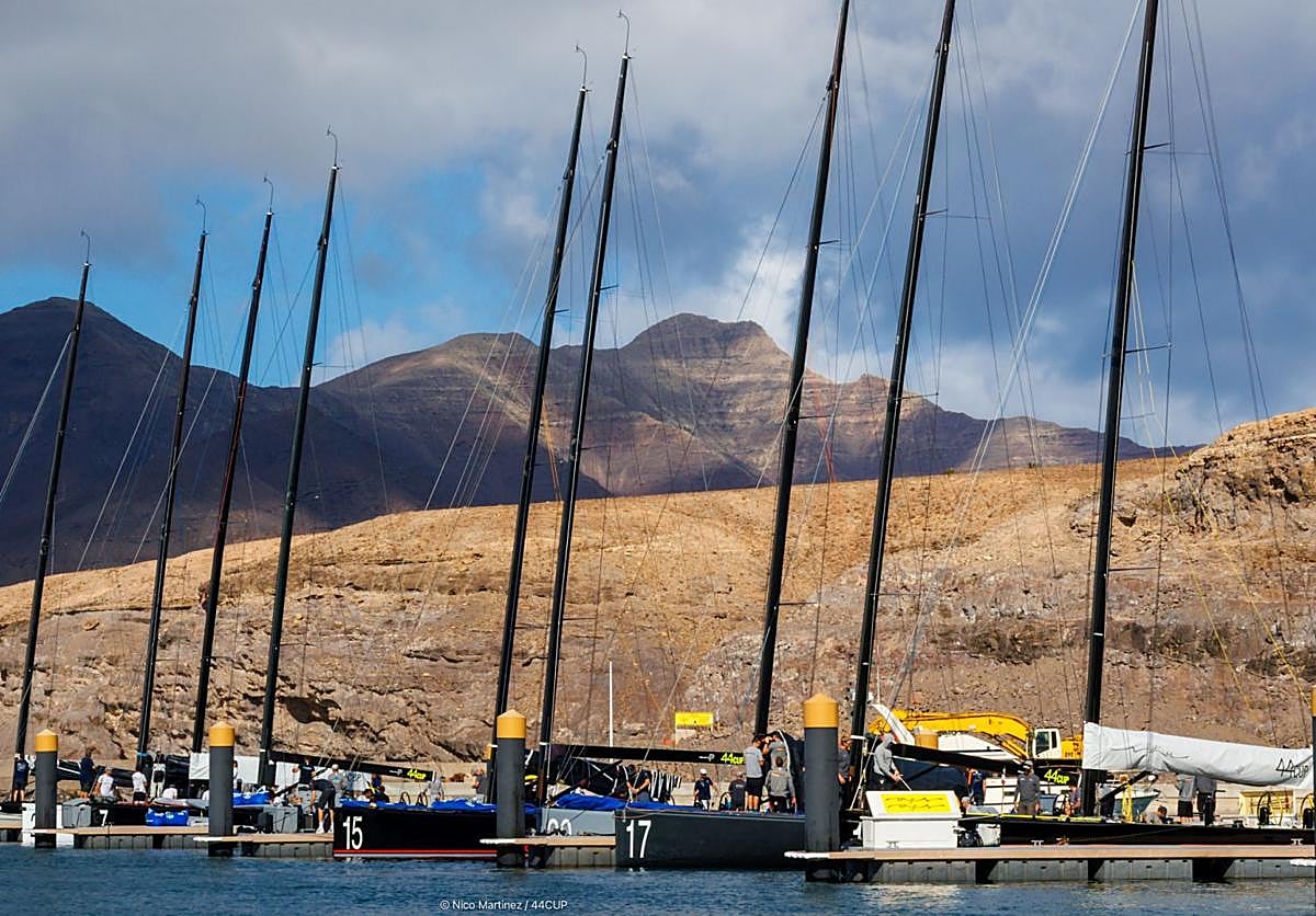 Imagen principal - La 44Cup Marina Jandía arranca oficialmente en Morro Jable