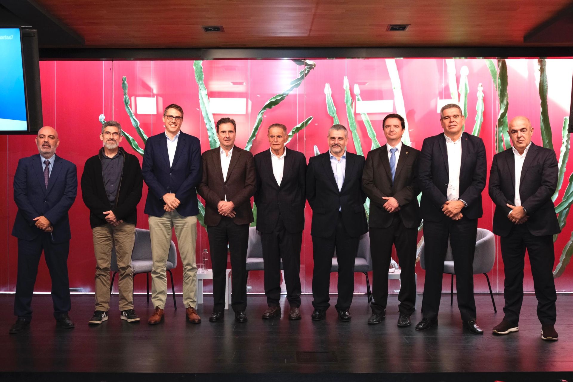 ForoCANARIAS7: &#039;Las redes eléctricas, pieza clave en el desarrollo económico de Canarias&#039;, en imágenes