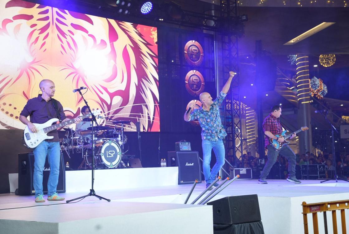 Así fue el encendido de luces en Los Alisios