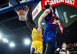 Kur Kuath machaca en el Gran Canaria Arena.