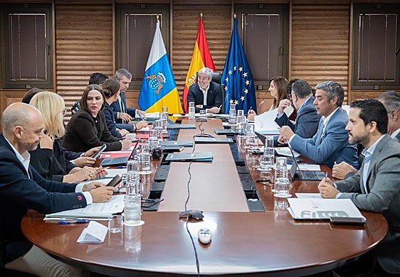 Imagen de este lunes del Consejo de Gobierno presidido por Fernando Clavijo en la capital grancanaria.