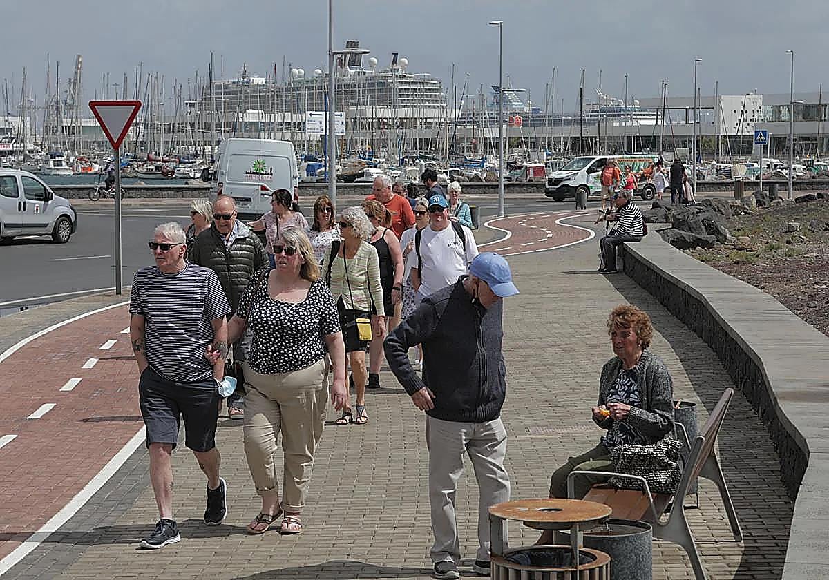 Cruceristas en fechas pasadas en Arrecife.