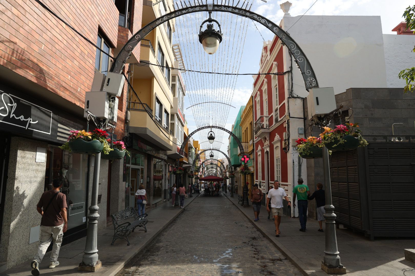 Los preparativos de Gáldar para iluminar la Navidad, en imágenes