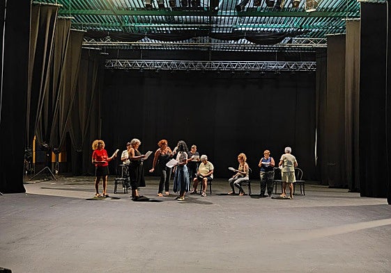 Ensayo de la obra '¡Arriba las que limpian!'