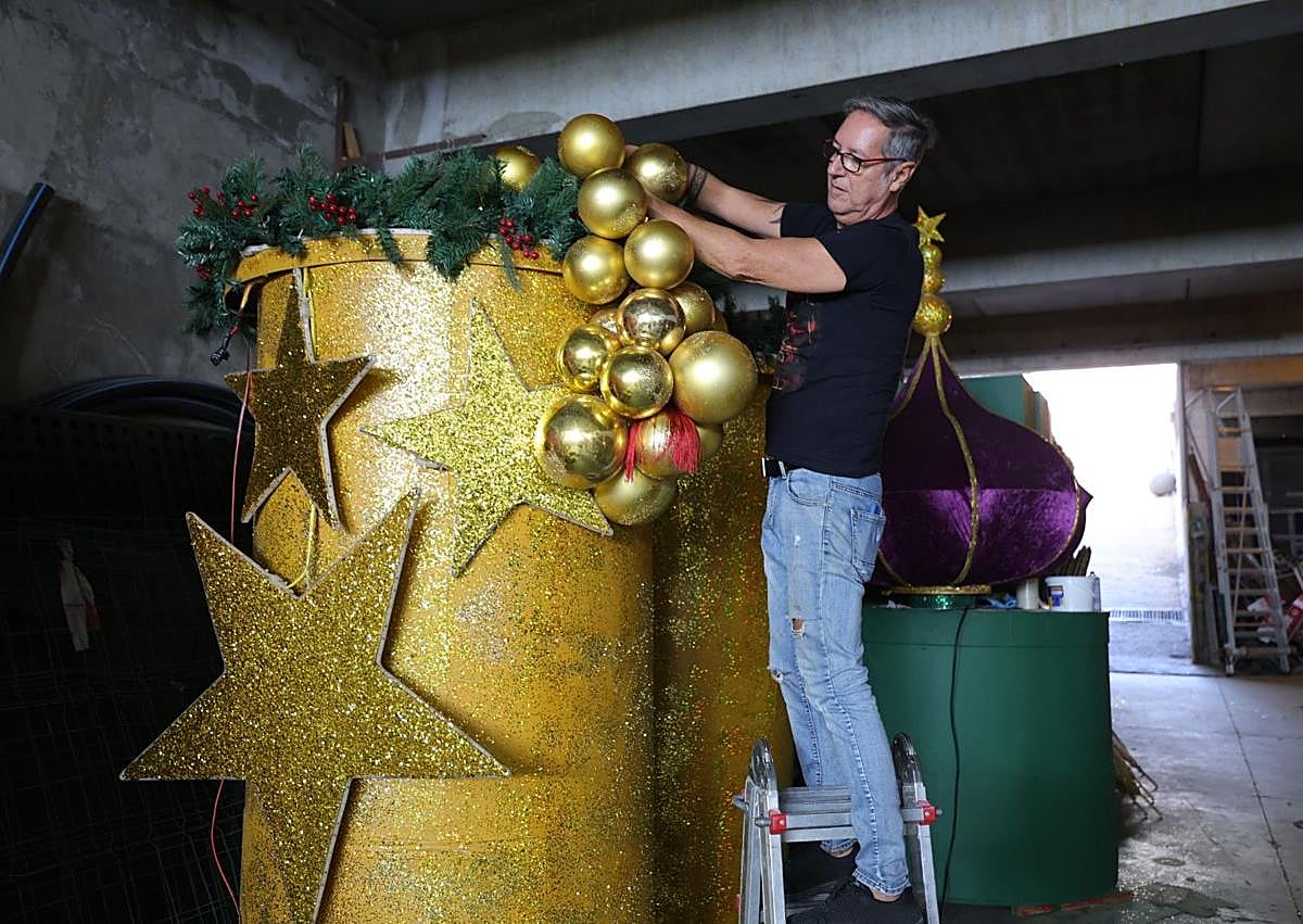 Imagen secundaria 1 - La Navidad llega a Gáldar: el municipio se prepara para el gran encendido