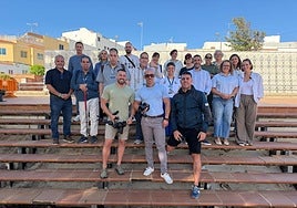 Usuarios del centro ocupacional durante la ruta turística en la que hicieron de guías.
