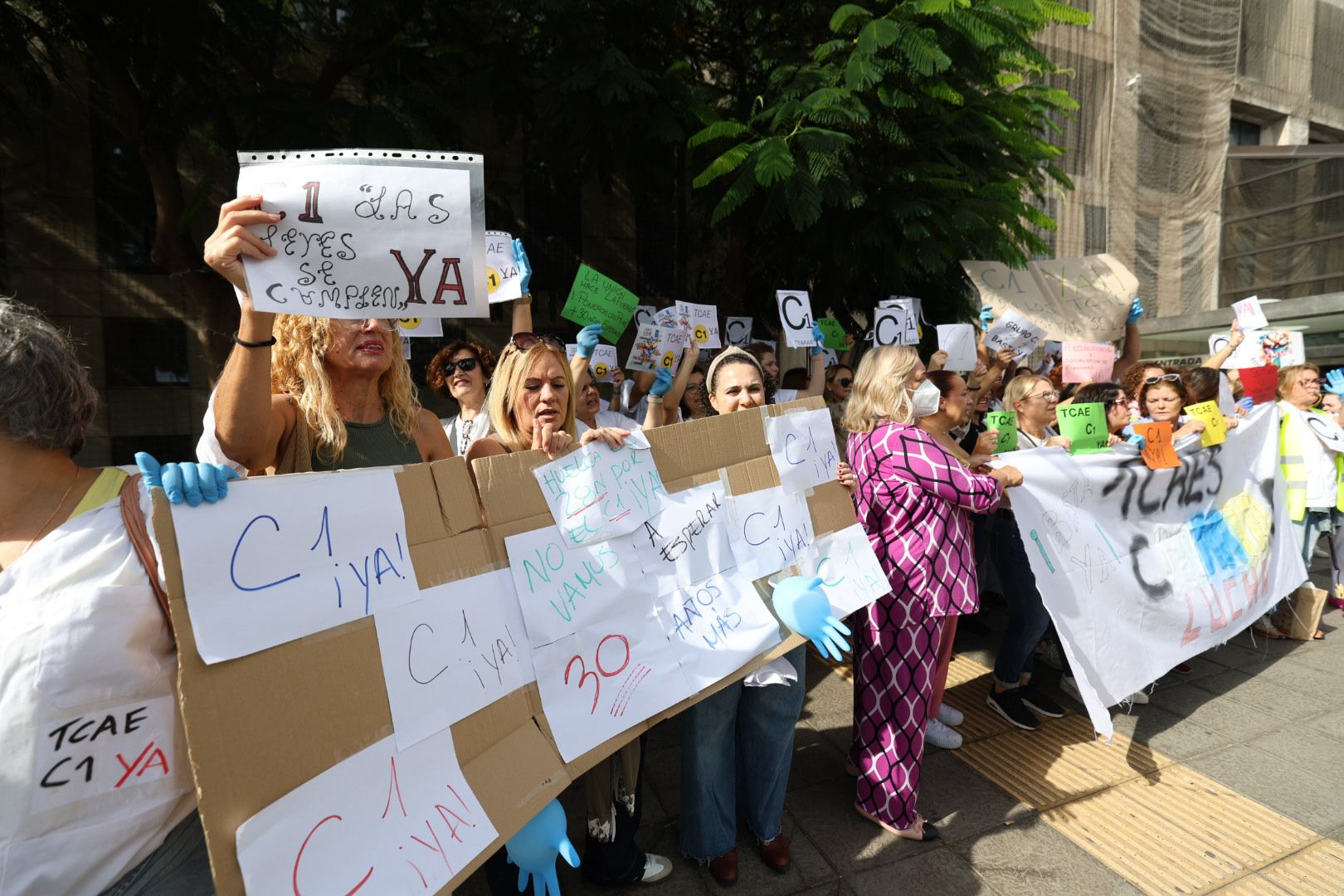Imágenes de la huelga de los auxiliares de enfermería en el hospital Insular de Gran Canaria
