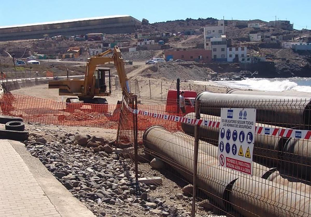 Trabajos de construcción de la actual conducción de desagüe de Bocabarranco.