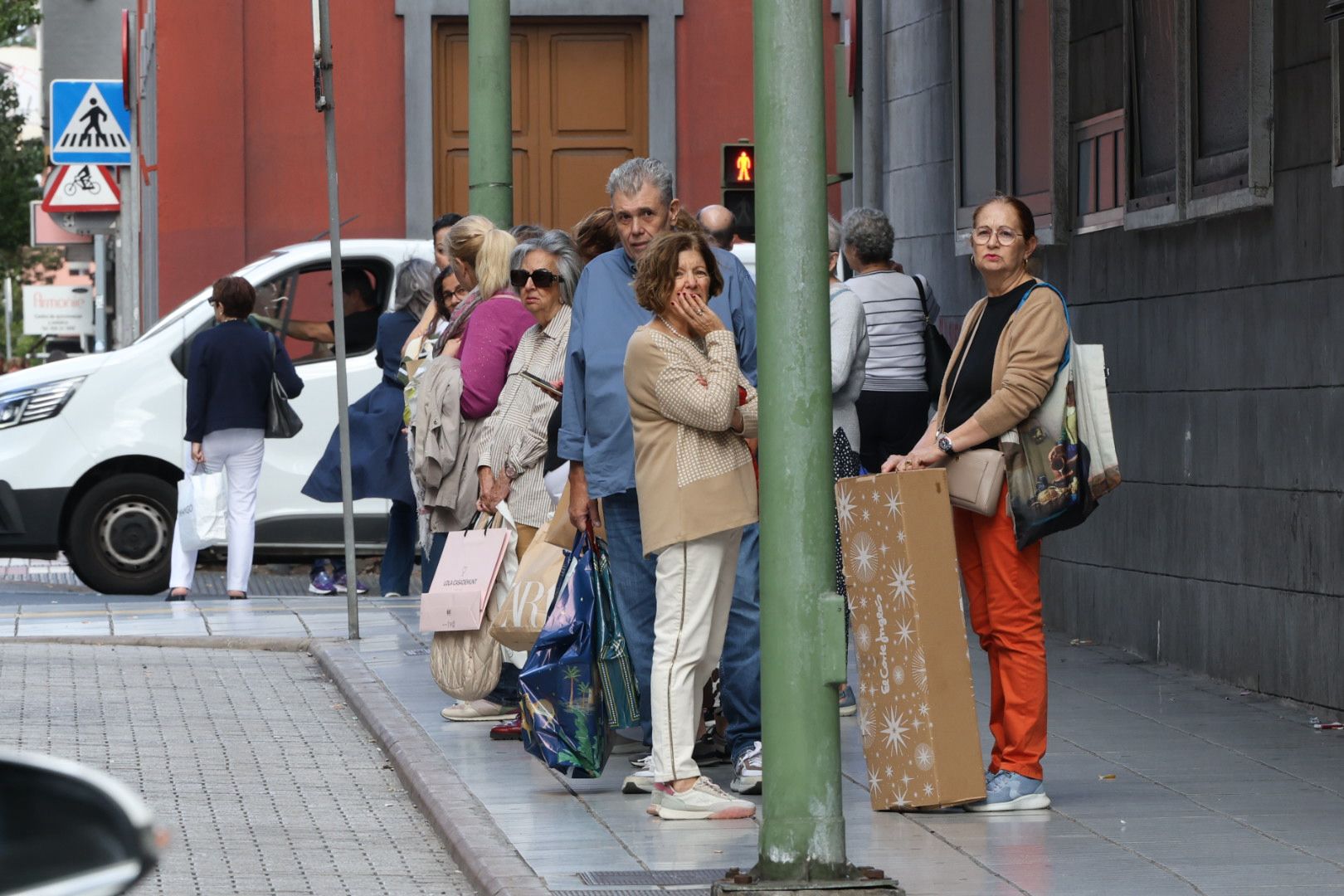 Imágenes de las compras por el Black Friday en zonas comerciales de Las Palmas de Gran Canaria