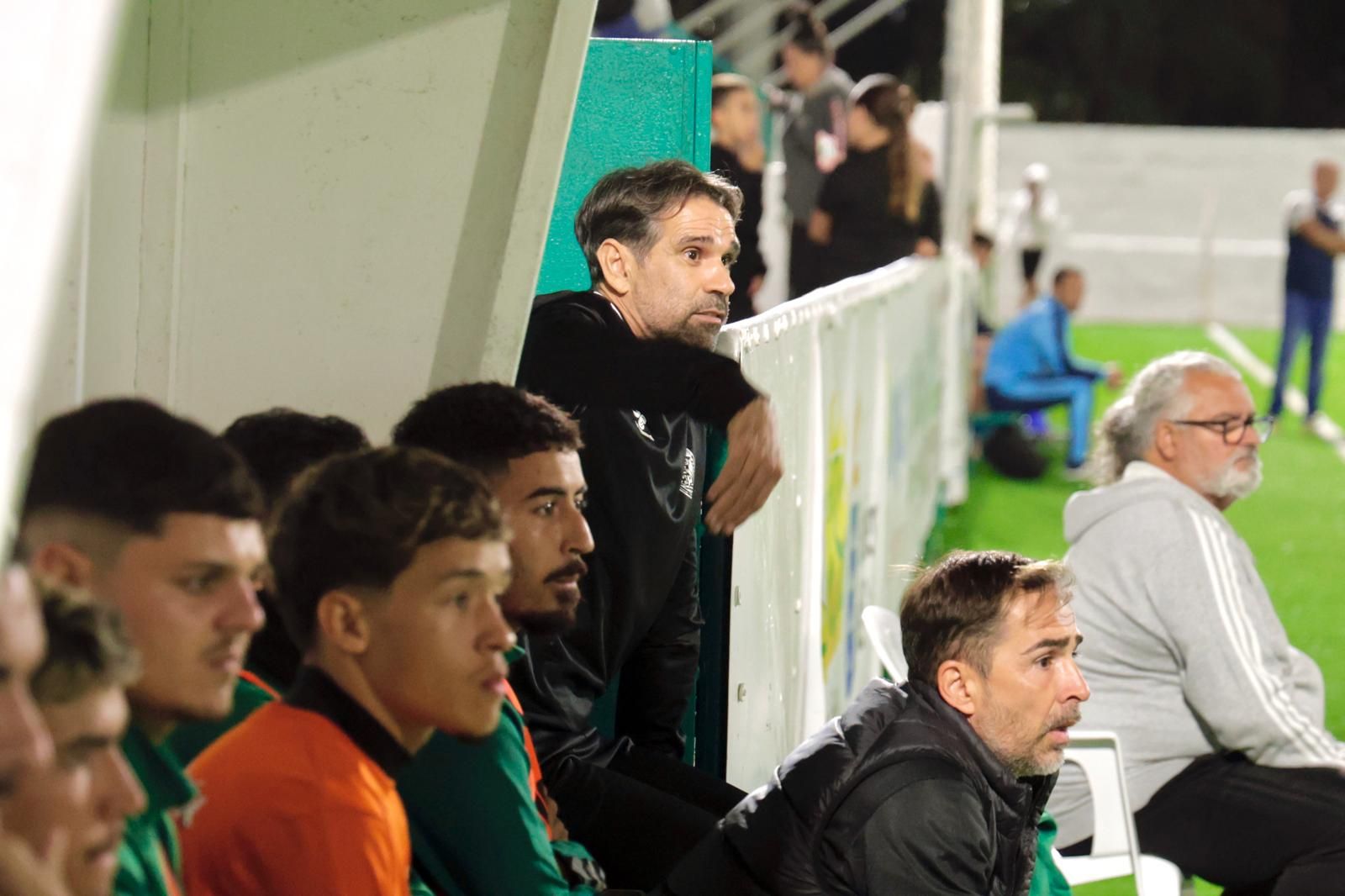 El debut de Valerón en el banquillo del Arguineguín, en imágenes