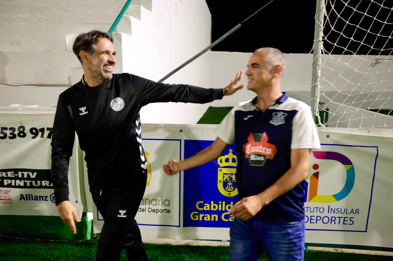 El debut de Valerón en el banquillo del Arguineguín, en imágenes