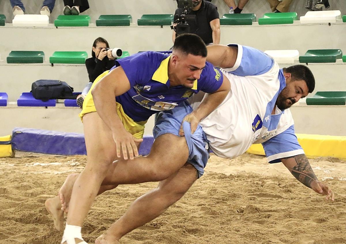 Imagen secundaria 1 - El Maninidra gana y anima la tabla