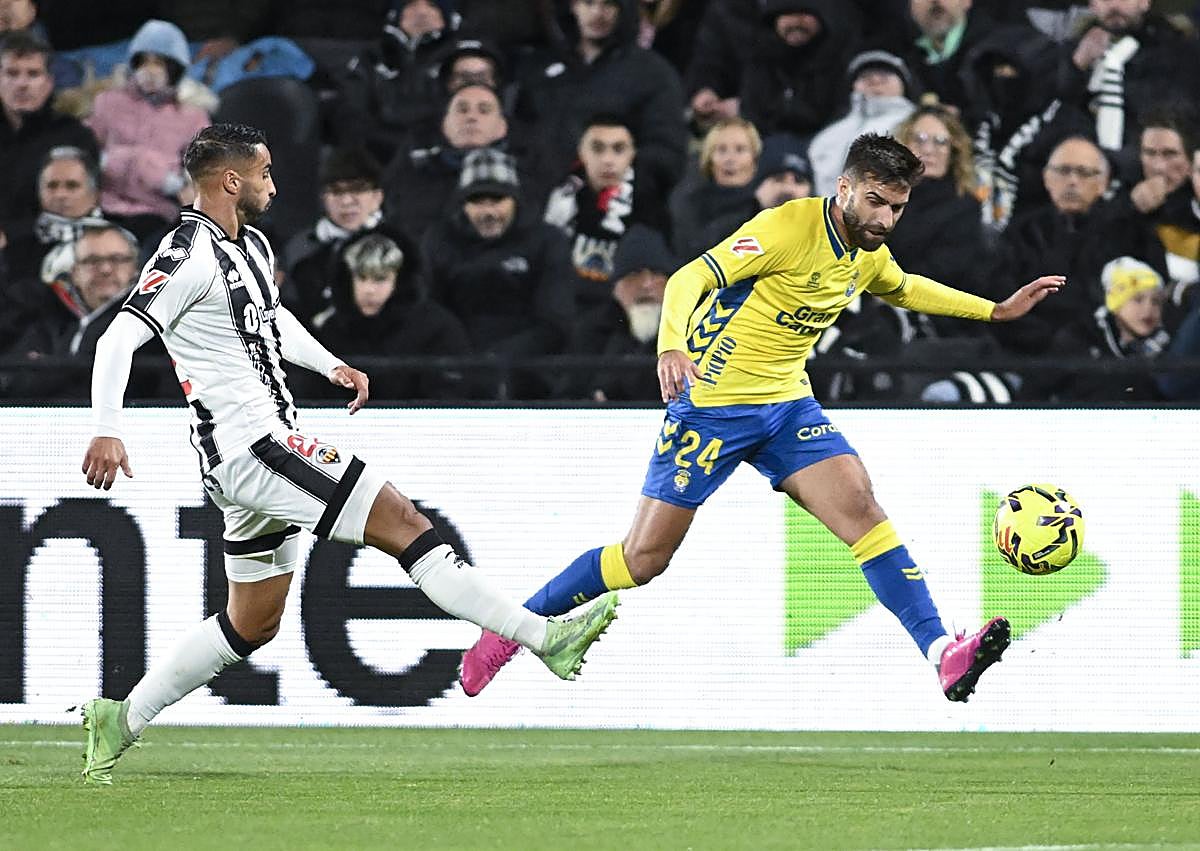 Imagen secundaria 1 - Mucho Suero del Castellón para prolongar el maleficio amarillo