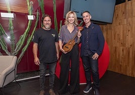 De derecha a izquierda, Julian Vega, Susana Griso y Germán López.