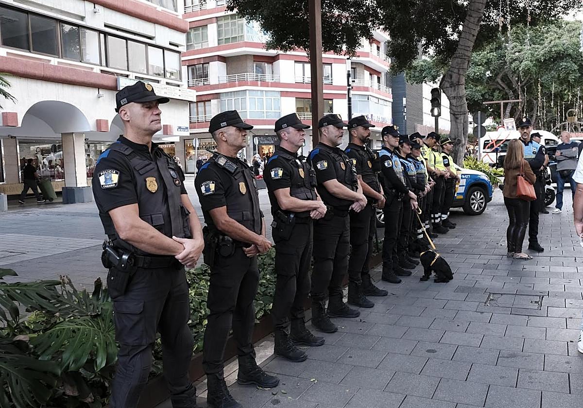 Presentación del dispositivo de seguridad y tráfico por Navidad en Las Palmas de Gran Canaria.