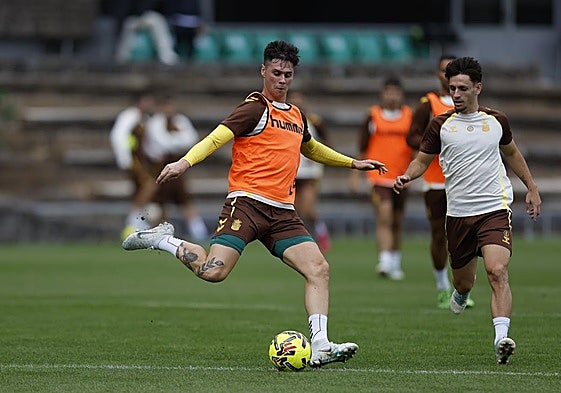 Barcia, junto a Iván Gil, en una sesión preparatoria en Barranco Seco.