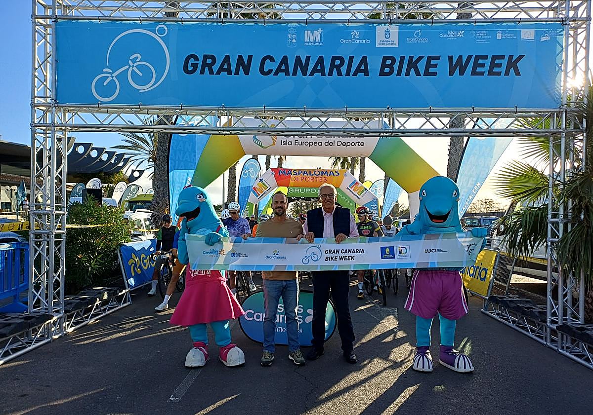 Imagen principal - La Gran Canaria Bike Week celebra su jornada competitiva con la cronoescalada Maspalomas Costa Canaria