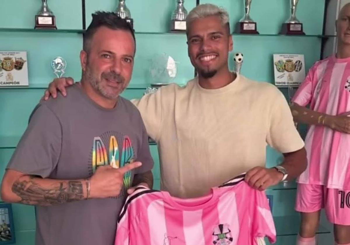 Imagen del fallecido (d) en la cuenta de Instagram del CF Santos.