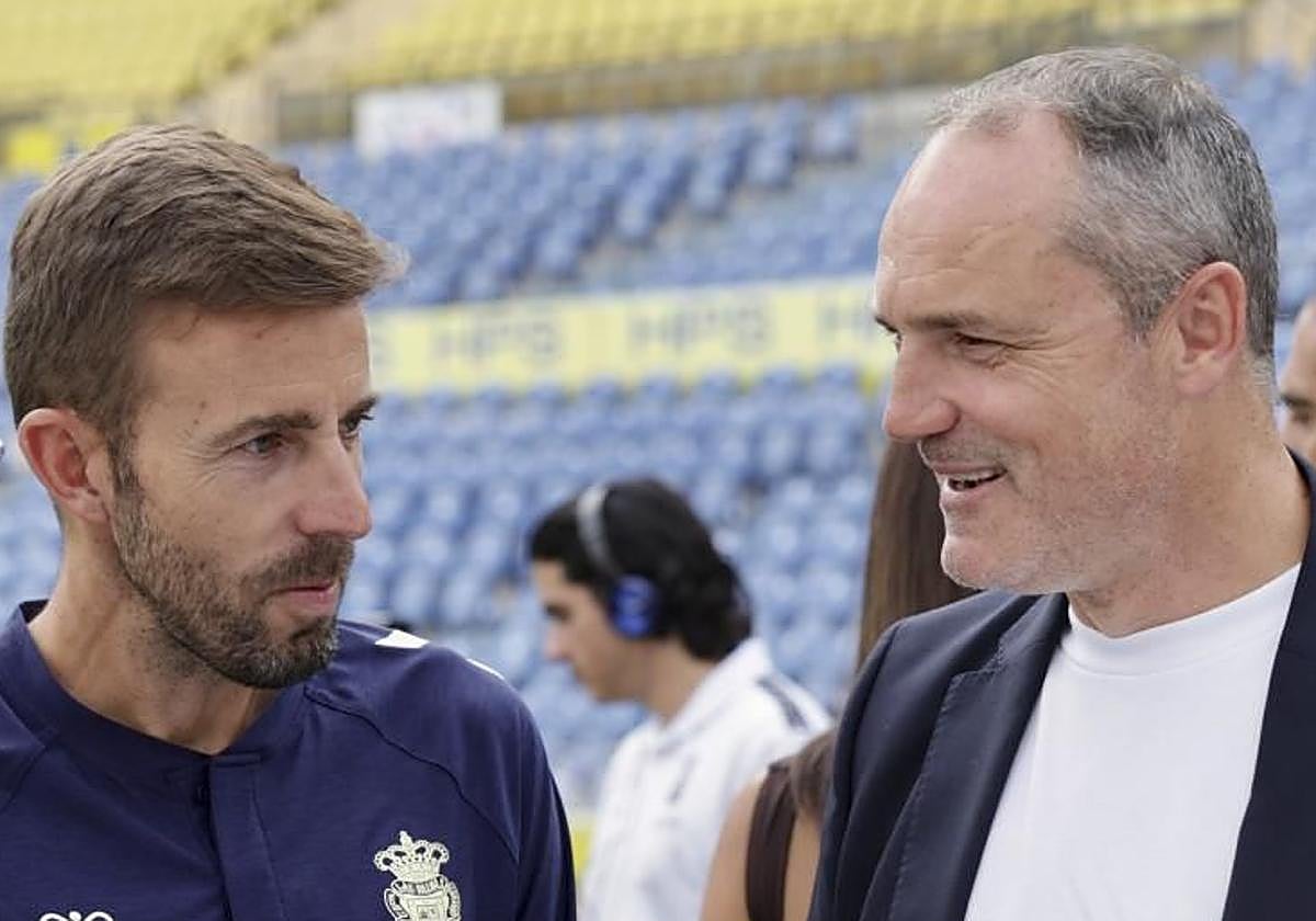 Luis García y Luis Helguera, en un acto en el Gran Canaria.