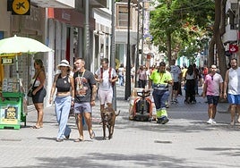 Más del 60% de la población cree que hay una cantidad apropiada de turistas