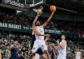 El Gran Canaria capitula en Bilbao (79-72) y se complica la Copa