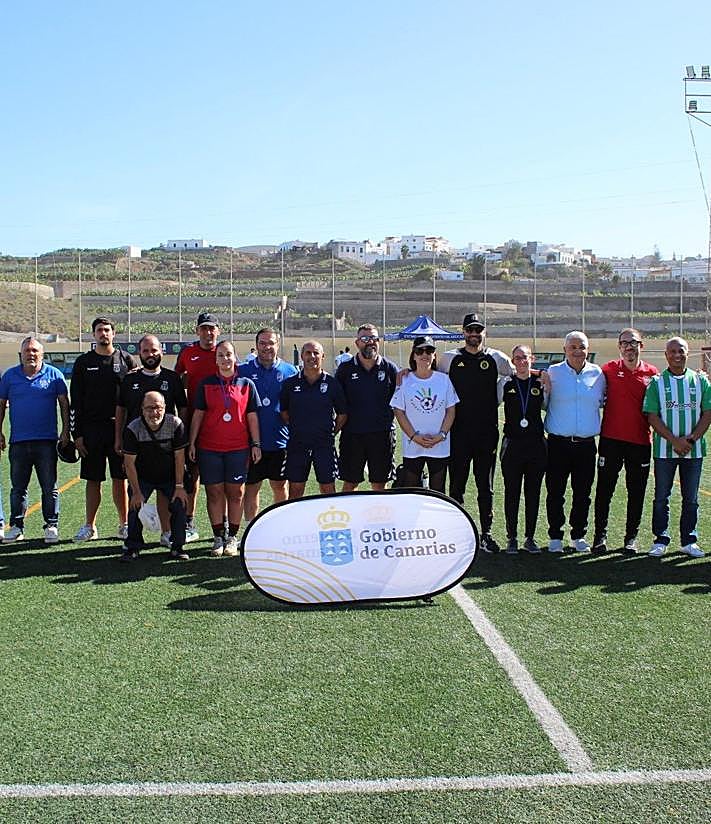 Imagen secundaria 2 - Éxito del Encuentro Fútbol Sin Límites