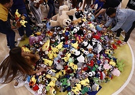 El Club Baloncesto Gran Canaria y Toyota Canarias se alían para provocar una lluvia de peluches en el Arena