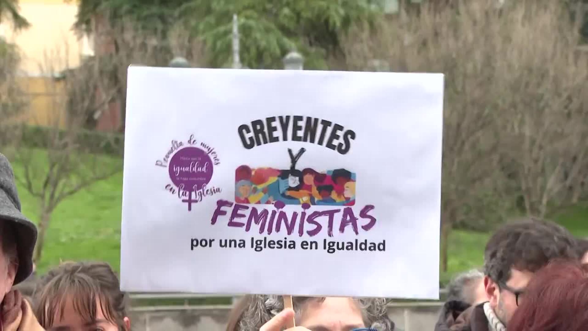 Mujeres de la Iglesia piden una reforma radical por la "profunda" discriminación eclesiástica