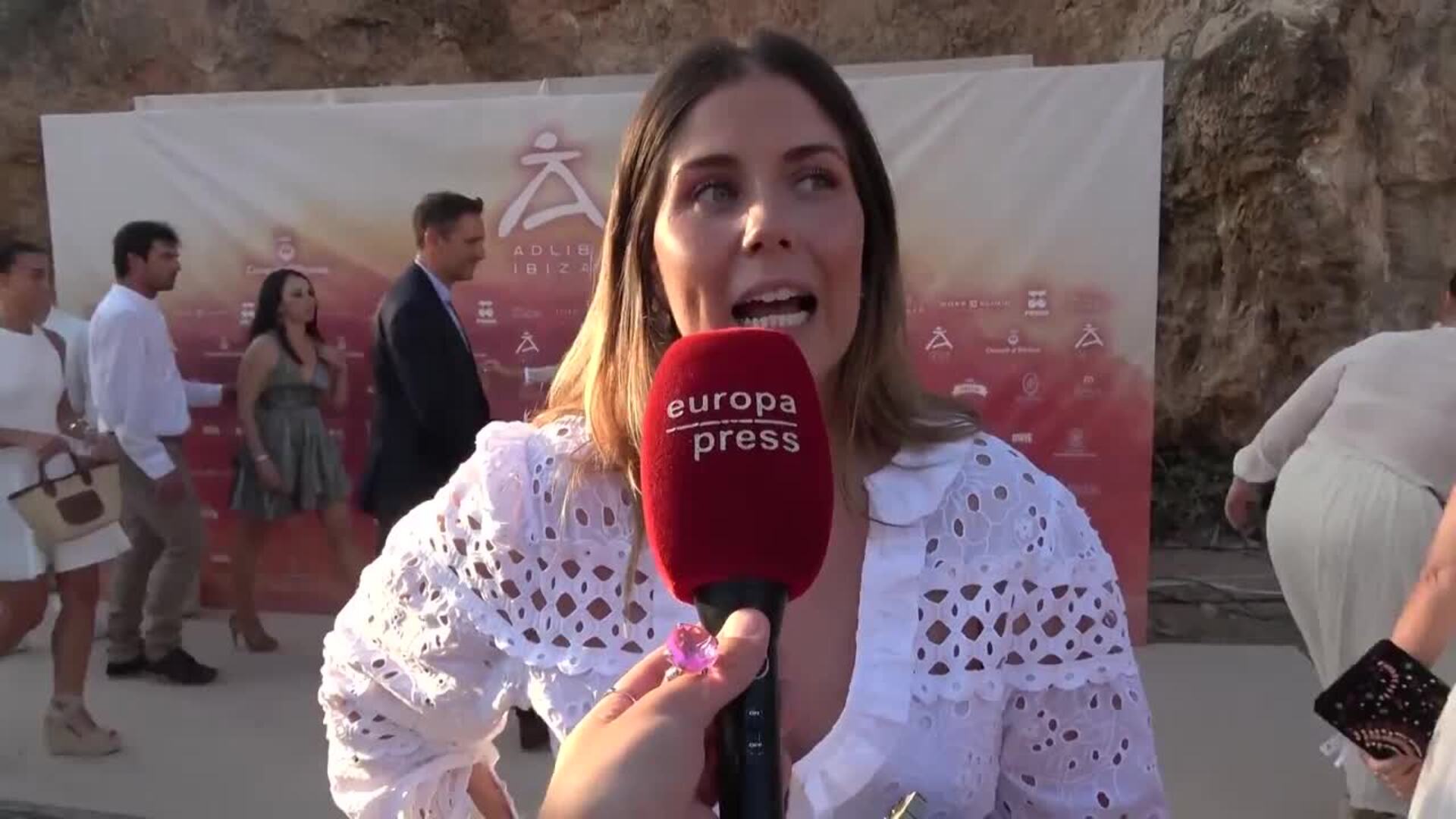 Ana Verdasco habla orgullosa del nacimiento de su sobrina, Sara Carmona