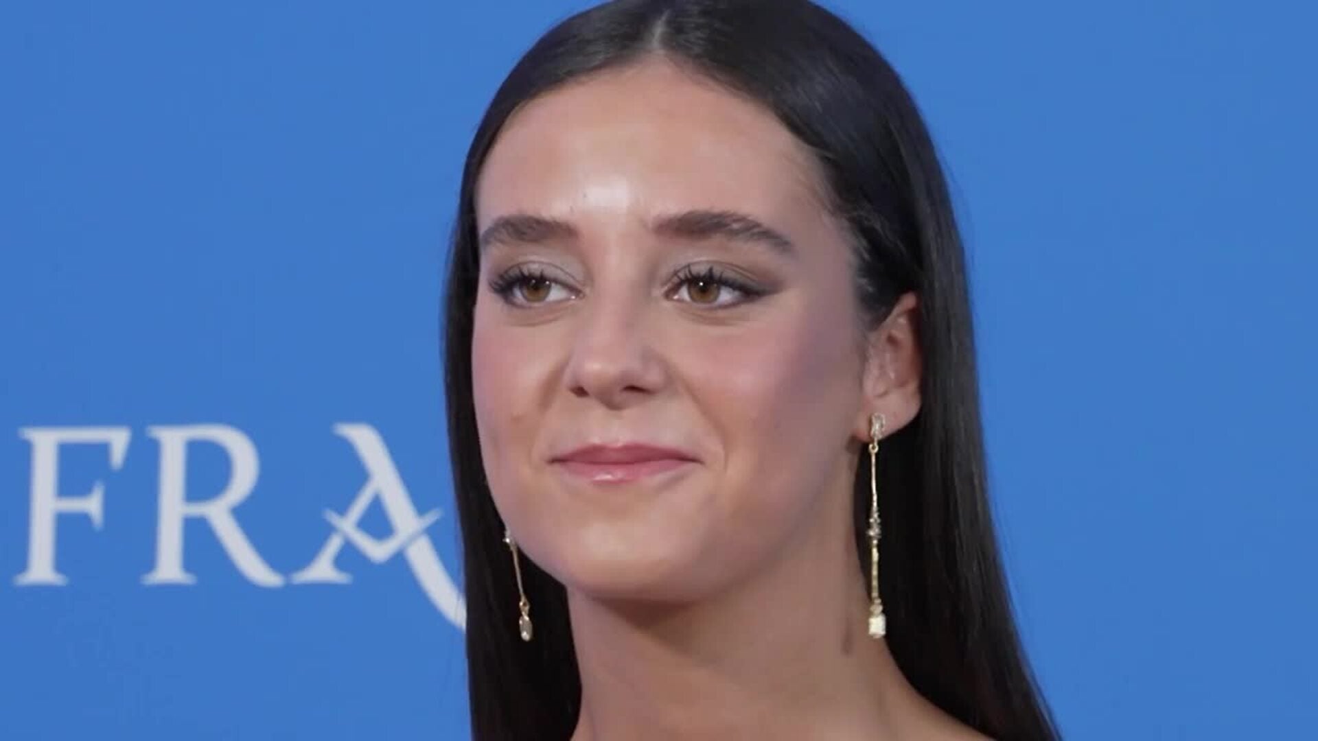 Victoria Federica, impresionante, arrasa con su look más sofisticado