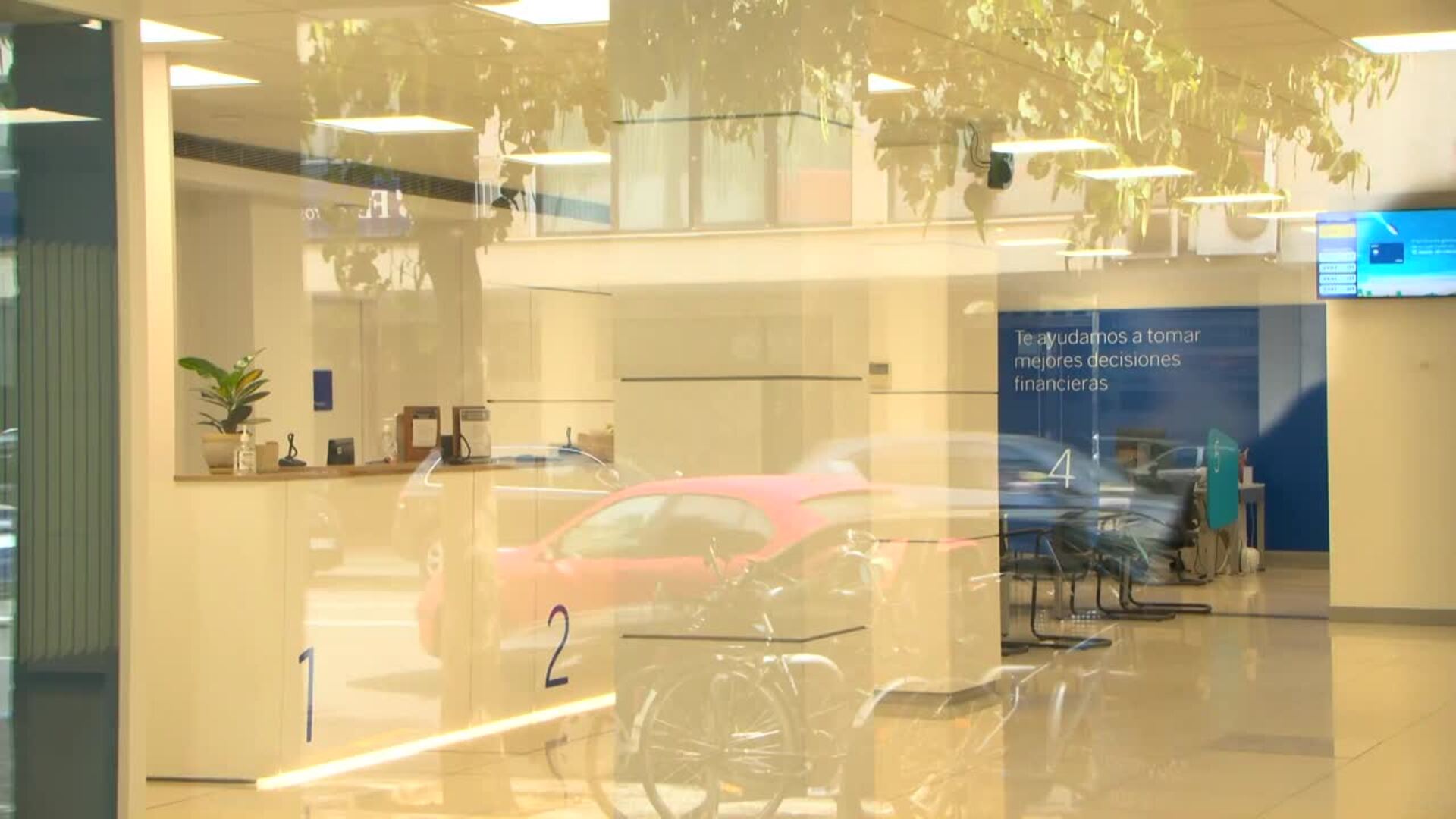 BBVA decide seguir adelante con la OPA al Sabadell tras analizar la condición del Gobierno