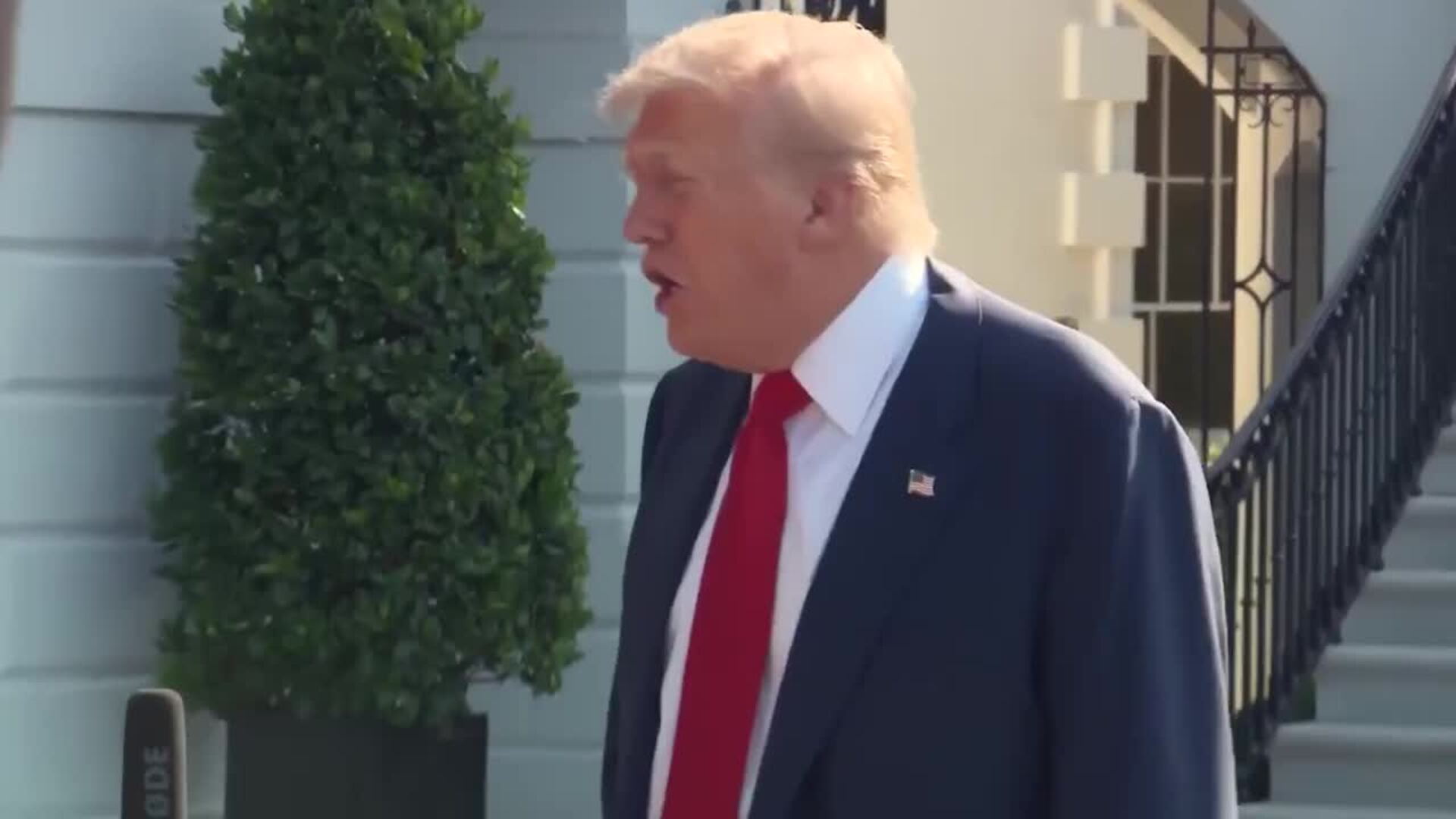Trump anuncia la imposición de un arancel del 15% a los productos surcoreanos