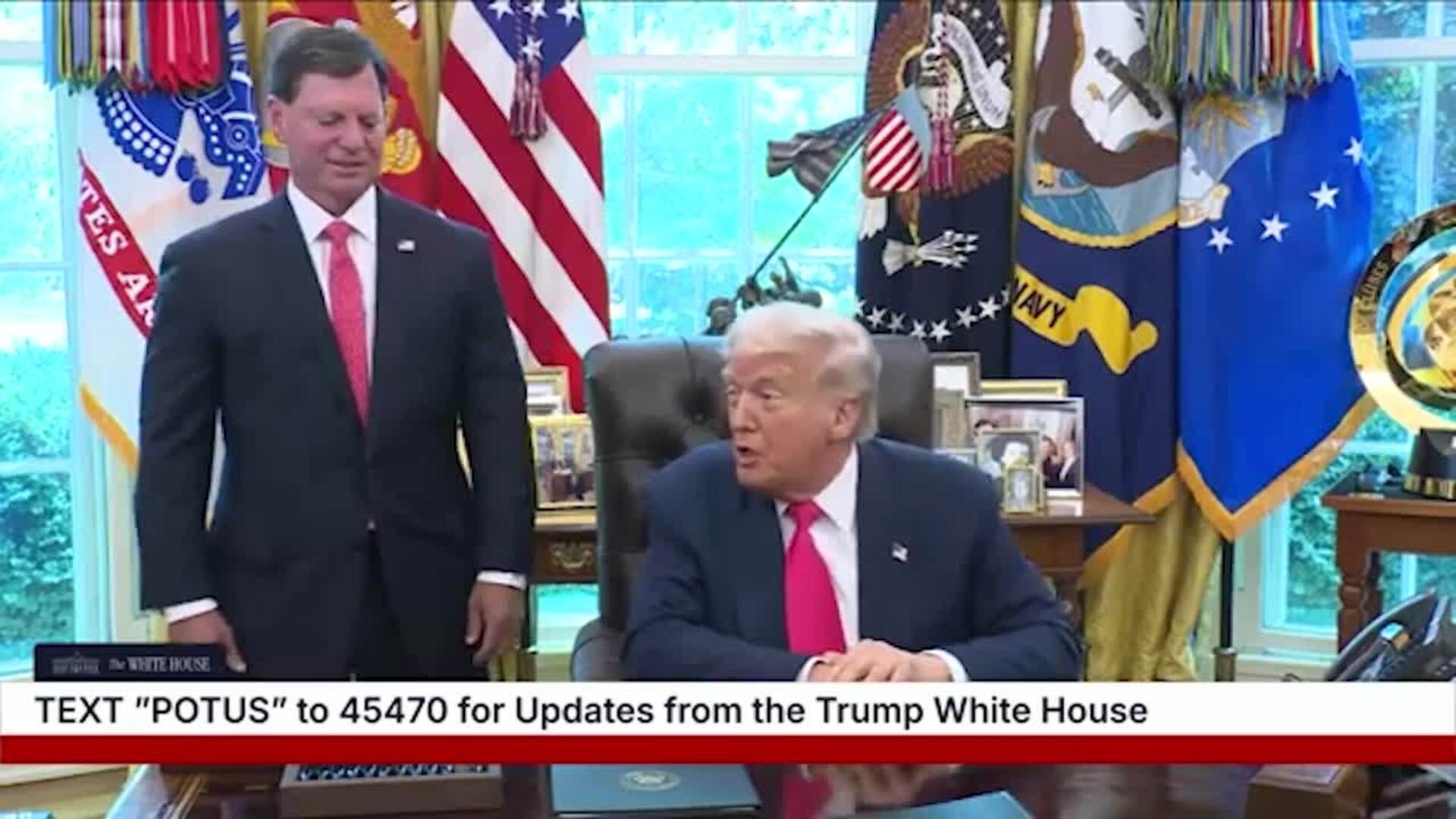 Trump tratará con Putin la situación territorial de Ucrania y deja un acuerdo en manos de Kiev