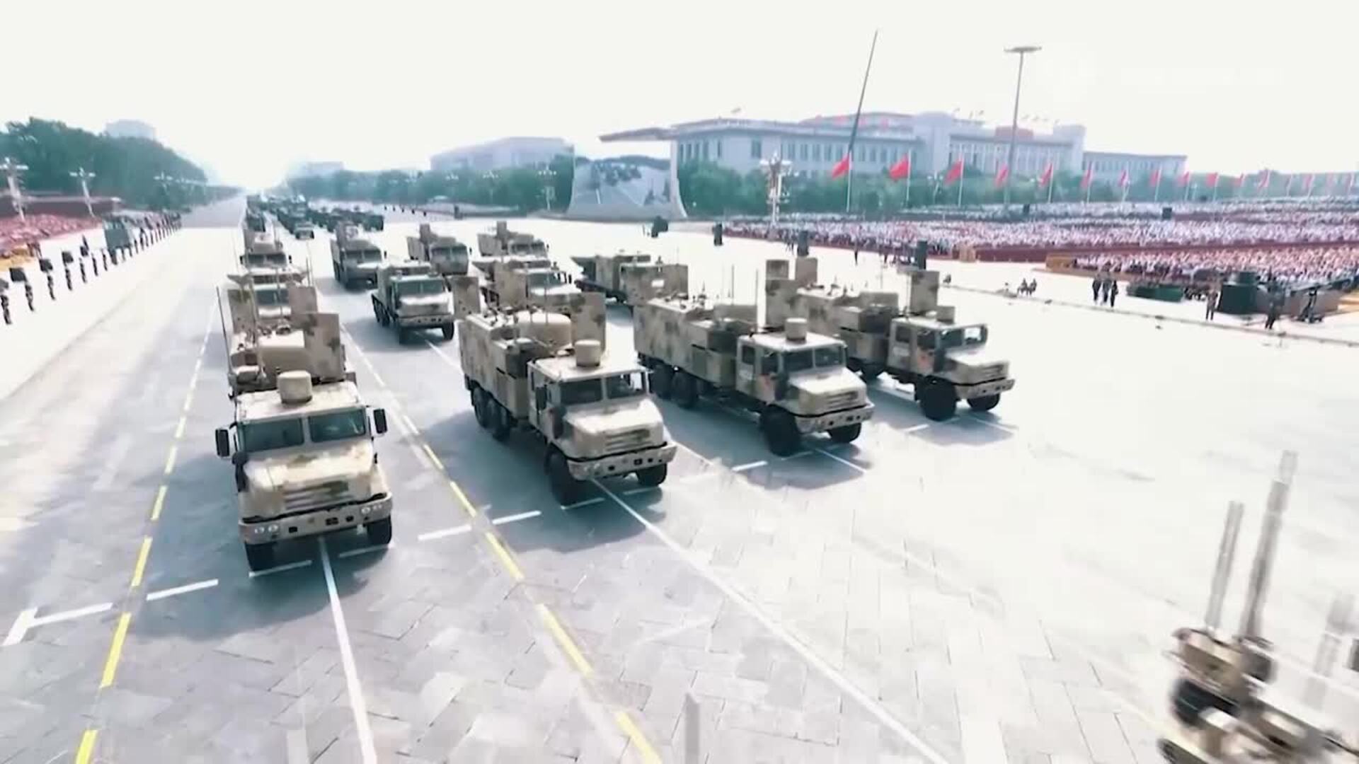 Xi advierte de los desafíos mundiales a la paz en el desfile militar de la victoria sobre Japón
