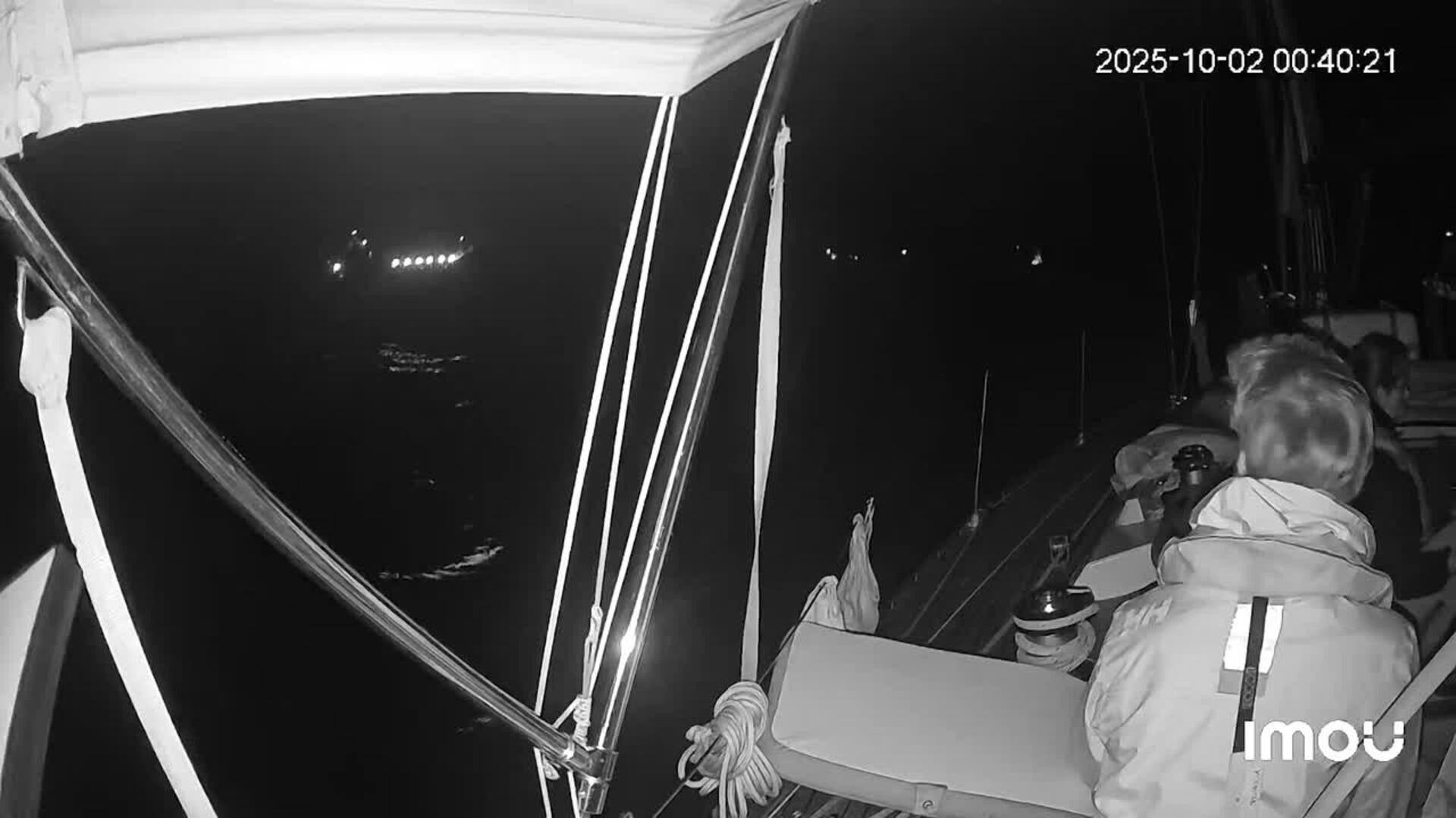 Israel intercepta el último barco de la flotilla que navegaba hacia Gaza