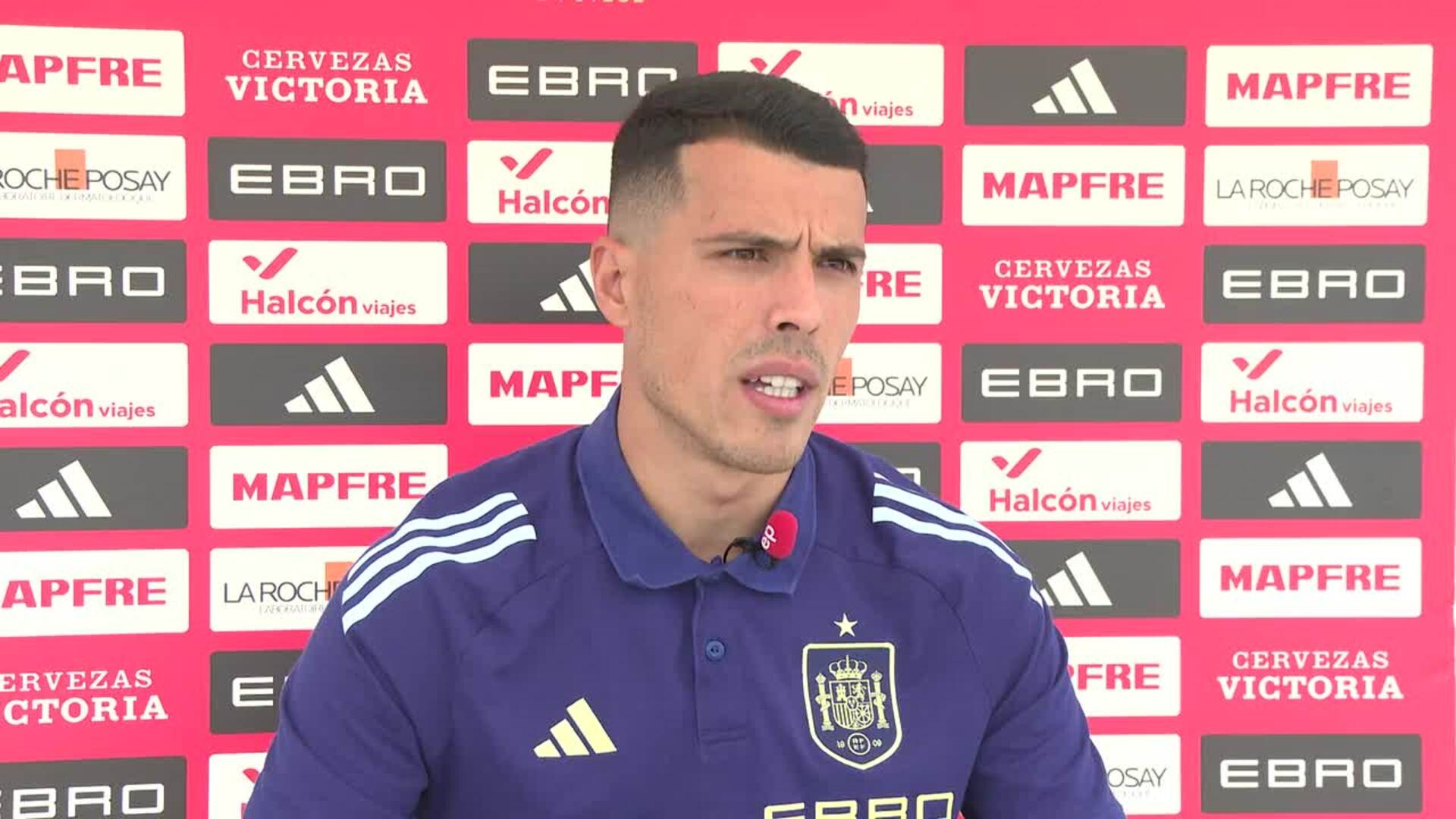 Pedro Porro: "Me dicen que tengo alma de extremo y se me aprieta mucho con el tema defensivo"