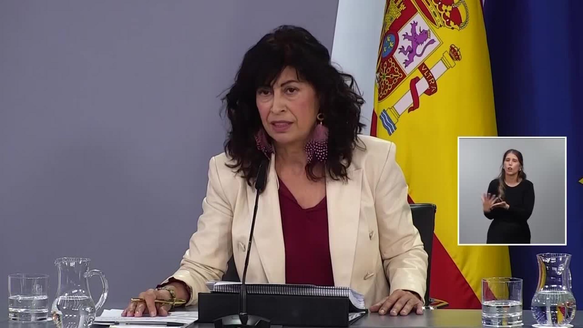 El Gobierno aprueba el trámite para blindar el aborto en la Constitución