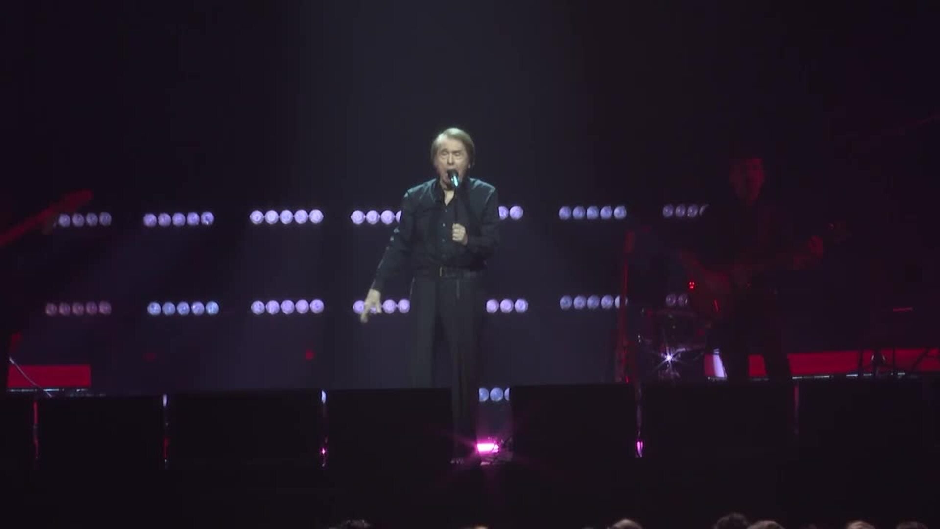 Un incombustible Raphael vuelve a conquistar Madrid: "¡El de siempre!"