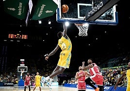 El Dreamland Gran Canaria noquea al UCAM Murcia en el Arena (77-72)