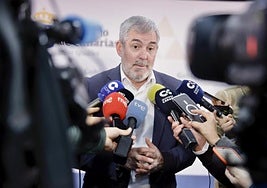 Clavijo pide que Canarias esté en la media de la financiación y no con fondos de compensación