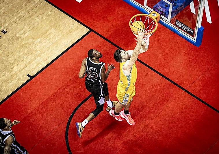 El Dreamland Gran Canaria suelta la rabia en Europa (70-94)