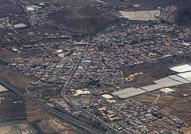 Detenido tras pillarlo casi in fraganti robando cuatro coches en Ingenio