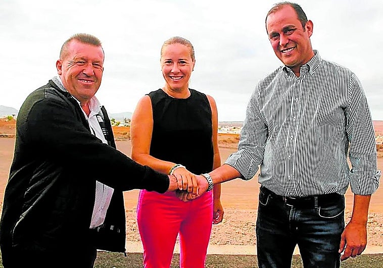 Blas Acosta abre fisura en el pacto CC-PSOE al defender a Matías Peña