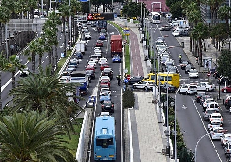 Colapso en Las Palmas de Gran Canaria: los conciertos, el clima y un accidente de tráfico atascan la ciudad